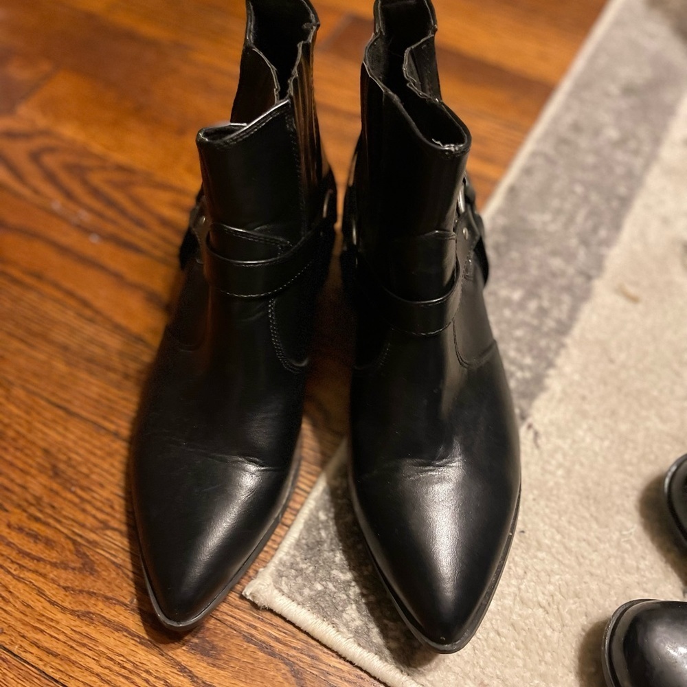 H by Halston Ankle Boots Womens 8 Black Good Harness Pointed Toe Block Heel